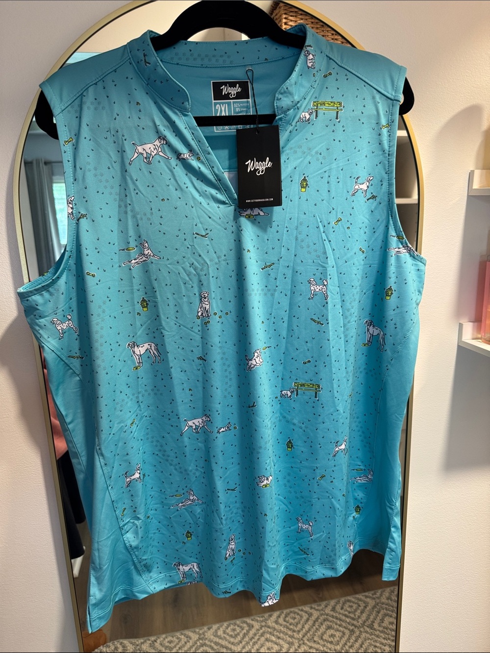 NWT Women’s Waggle Sleeveless Golf Polo in Aqua with Dog Print 2XL